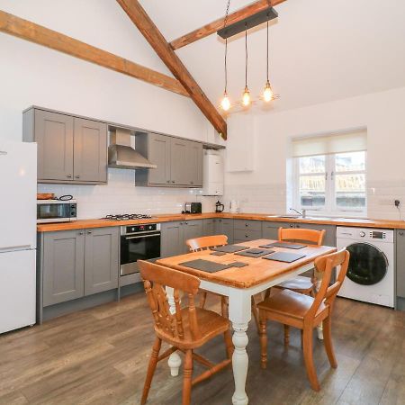 Cefn Bryn Bach Villa คริกเคียธ ภายนอก รูปภาพ