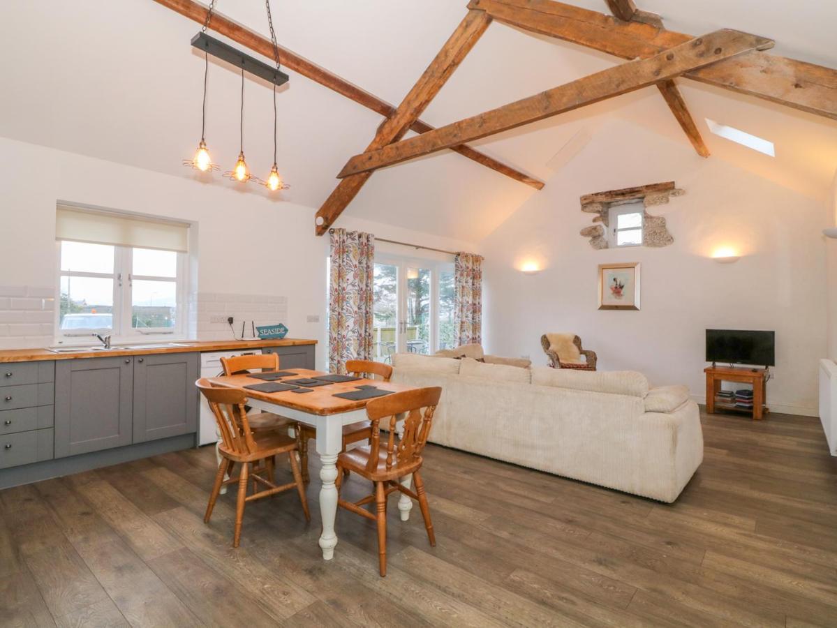 Cefn Bryn Bach Villa คริกเคียธ ภายนอก รูปภาพ